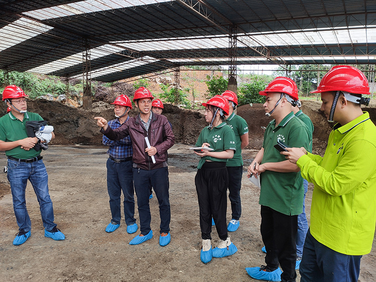 1619606031939446.jpg 季度會(huì)議(yì)